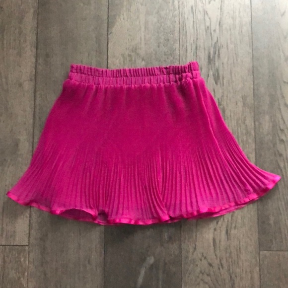 Forever 21 Dresses & Skirts - Forever31 magenta woman’s skirt